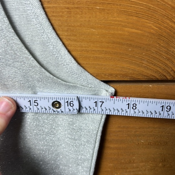 Susan Graver Womens Silver Tank Top S Sleeveless Career Layering Summer Metallic - Picture 2 of 6